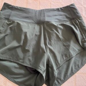 Outdoor voice high rise shorts